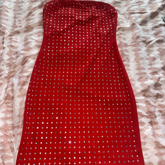 Short red dress - Picture 2 of 2